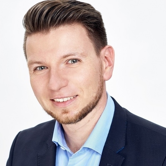 Jakub Staroń - Konsultant, The Nielsen Company - GoldenLine.pl