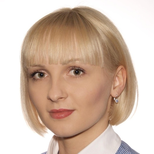 Karolina Lis Asystentka Pko Bank Polski Goldenlinepl 0843